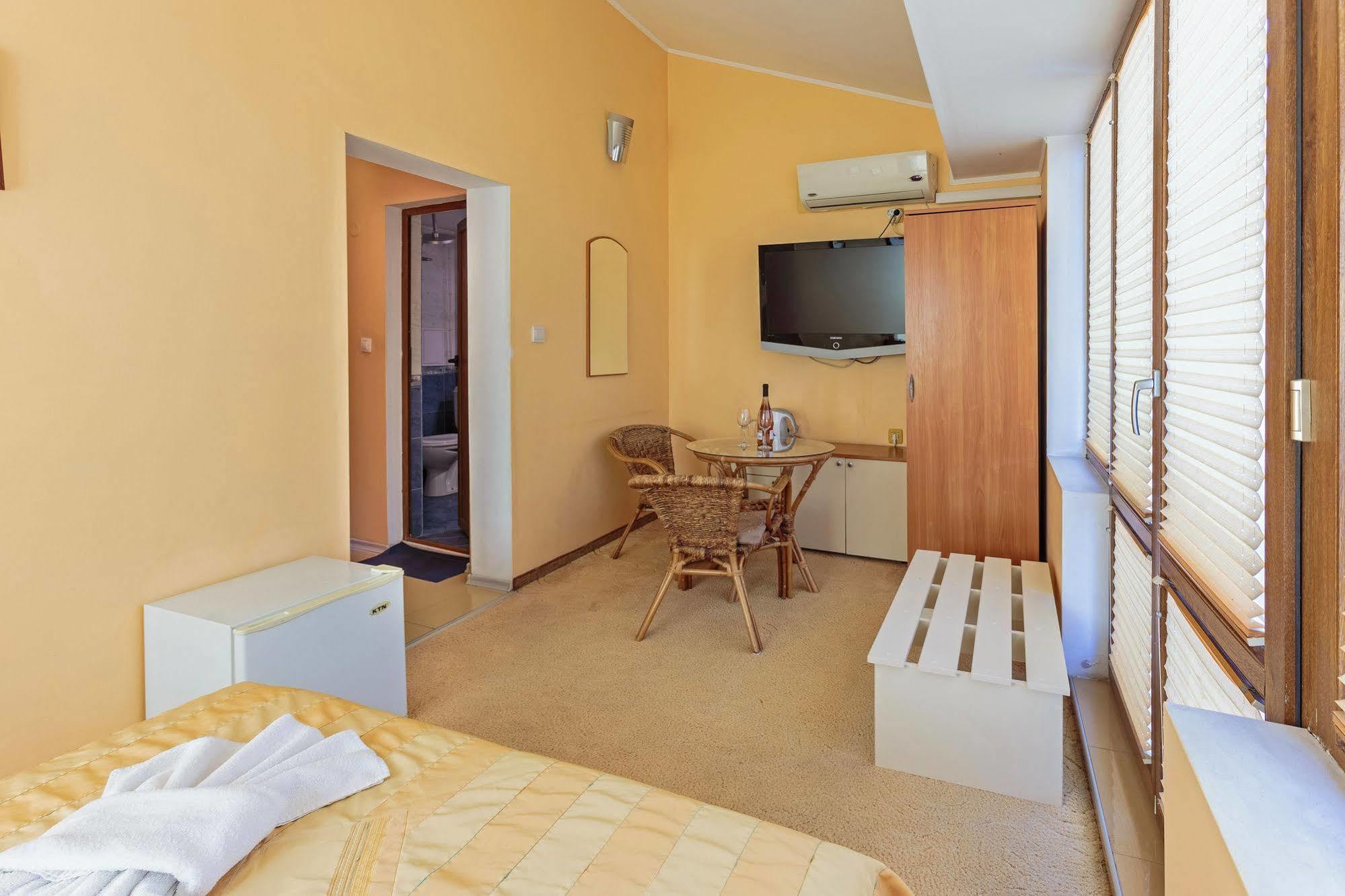 Apart & Rooms Fotinov Burgas City Exterior foto